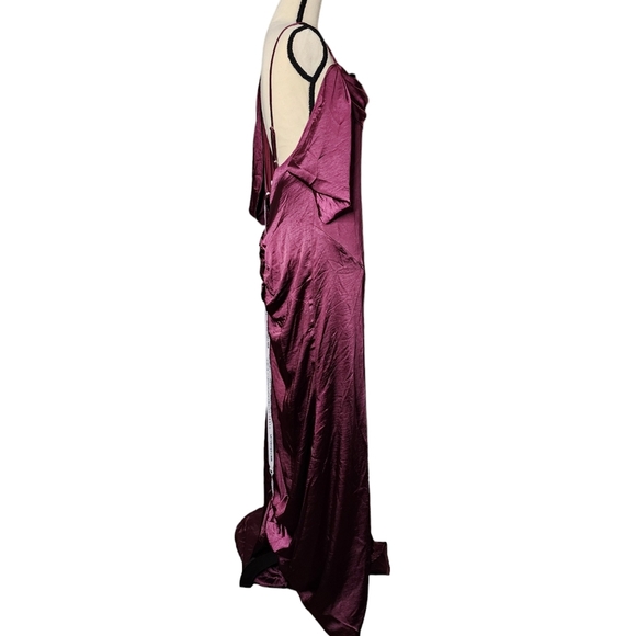 NWT CLUB L LONDON JAYNE PLUM SATIN ASYMMETRIC DRAPED SPLIT MAXI DRESS UK 12 - Picture 5 of 9